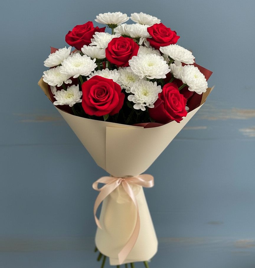 Букет цветов из: Розы и Хризантемы в Лесорогске