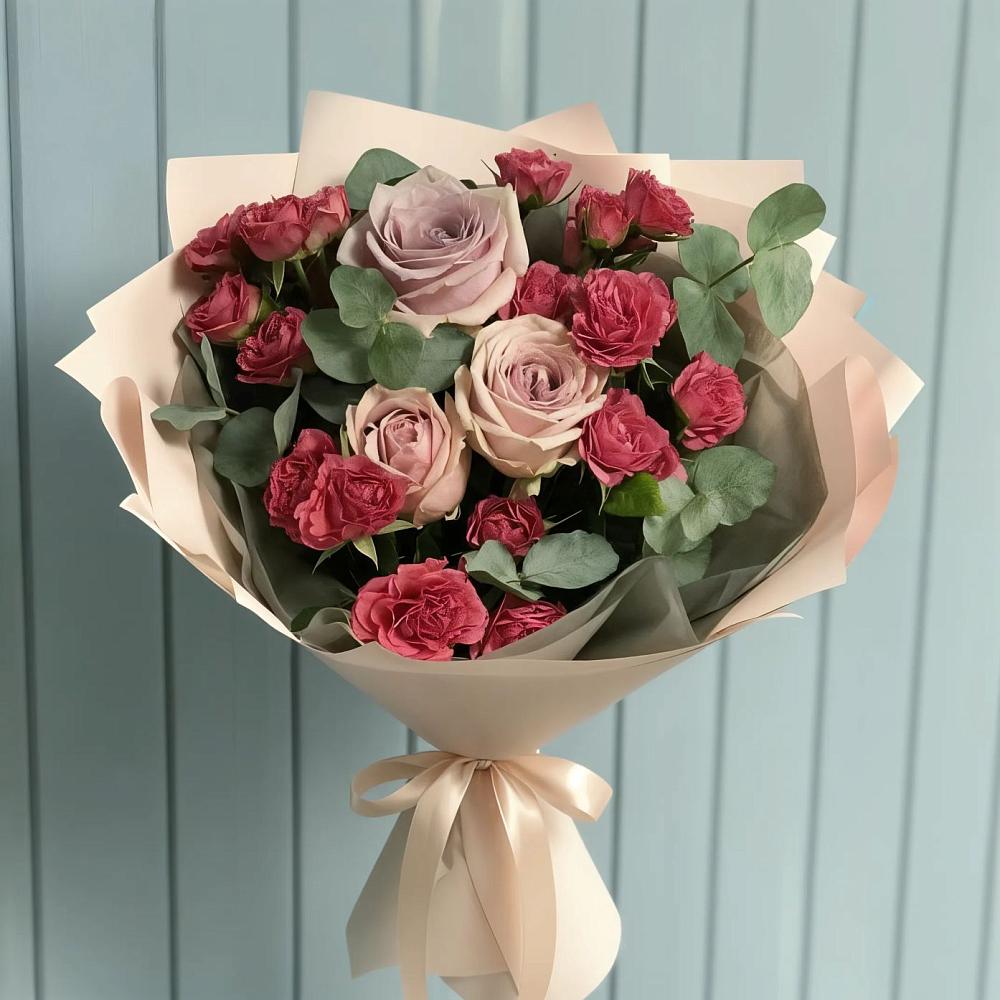 Букет цветов из: Гвоздики и Розы в Лесорогске