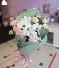 Букет цветов из:  Хризантемы и Розы #REPLACE_PRED# Лесорогске