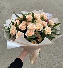 Букет Кремовые розы Латте в Лесорогске