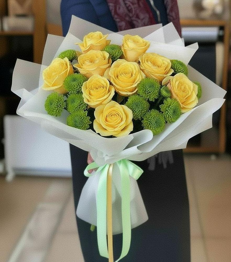 Букет цветов из: Хризантемы и Розы в Лесорогске