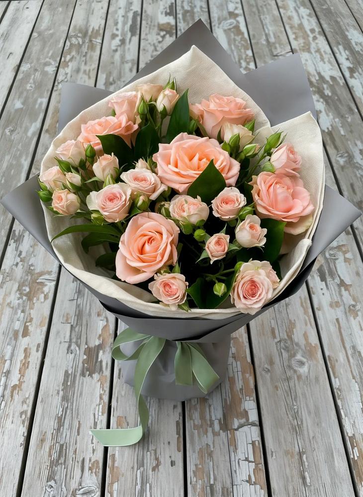 Букет цветов из: Розы в Лесорогске