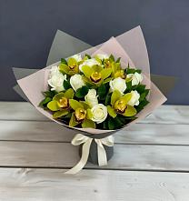 Букет цветов из:  Орхидеи и Розы в Лесорогске