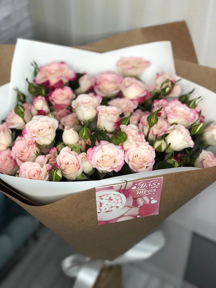 Букет цветов из: Розы в Лесорогске