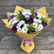 Букет цветов из:  Ирисы, Хризантемы и Ромашки в Лесорогске