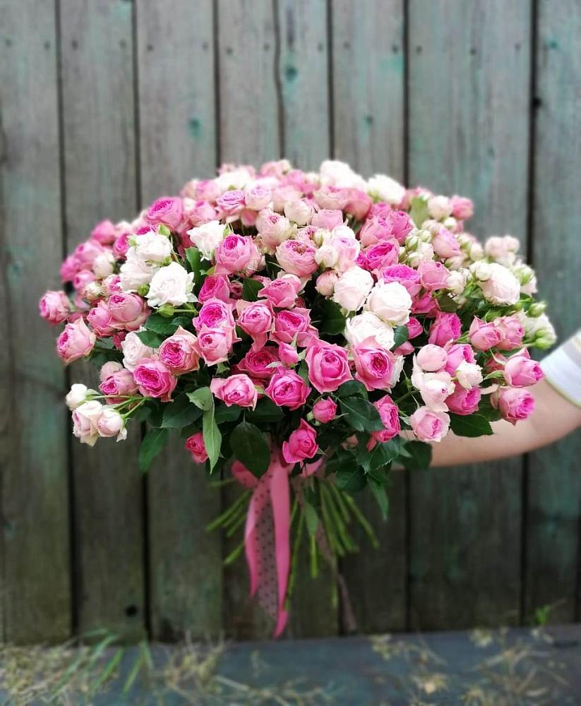 Букет Розовые кустовые розы Натали и Лав Лидия в Лесорогске