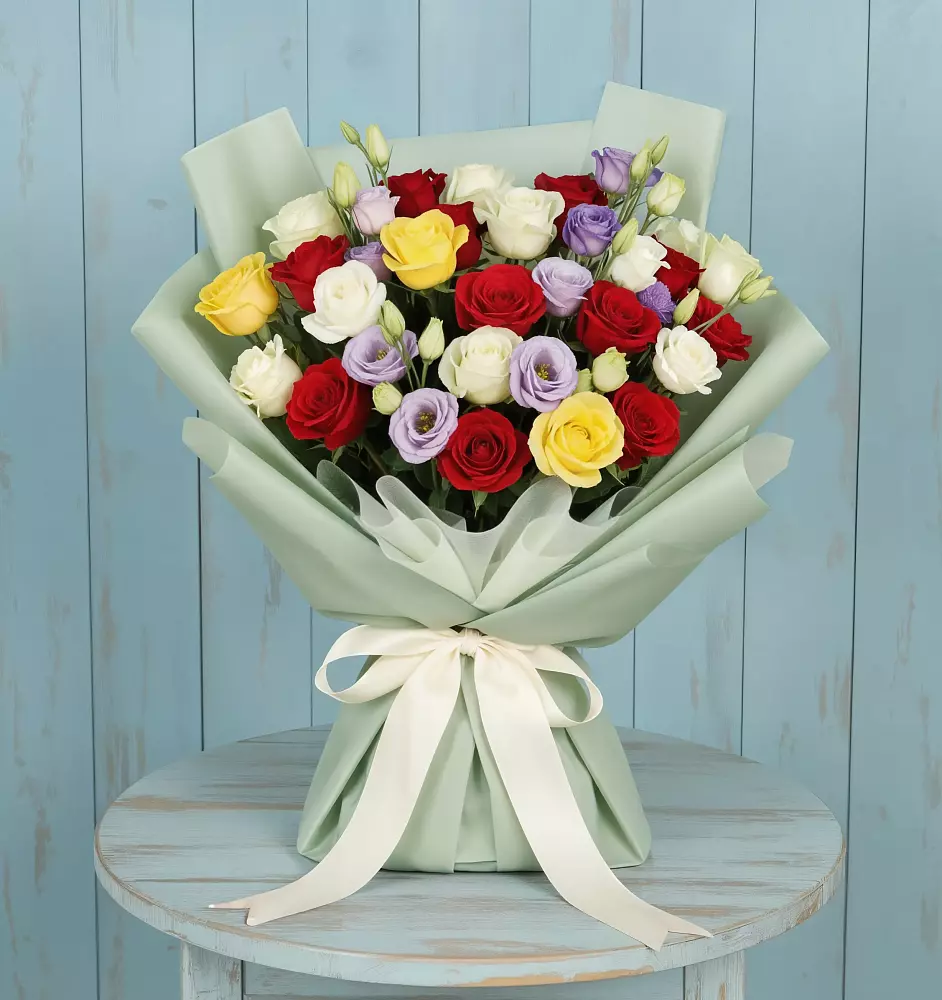 Букет цветов из: Розы в Лесорогске