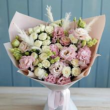 Букет цветов из:  Альстромерии и Розы в Лесорогске